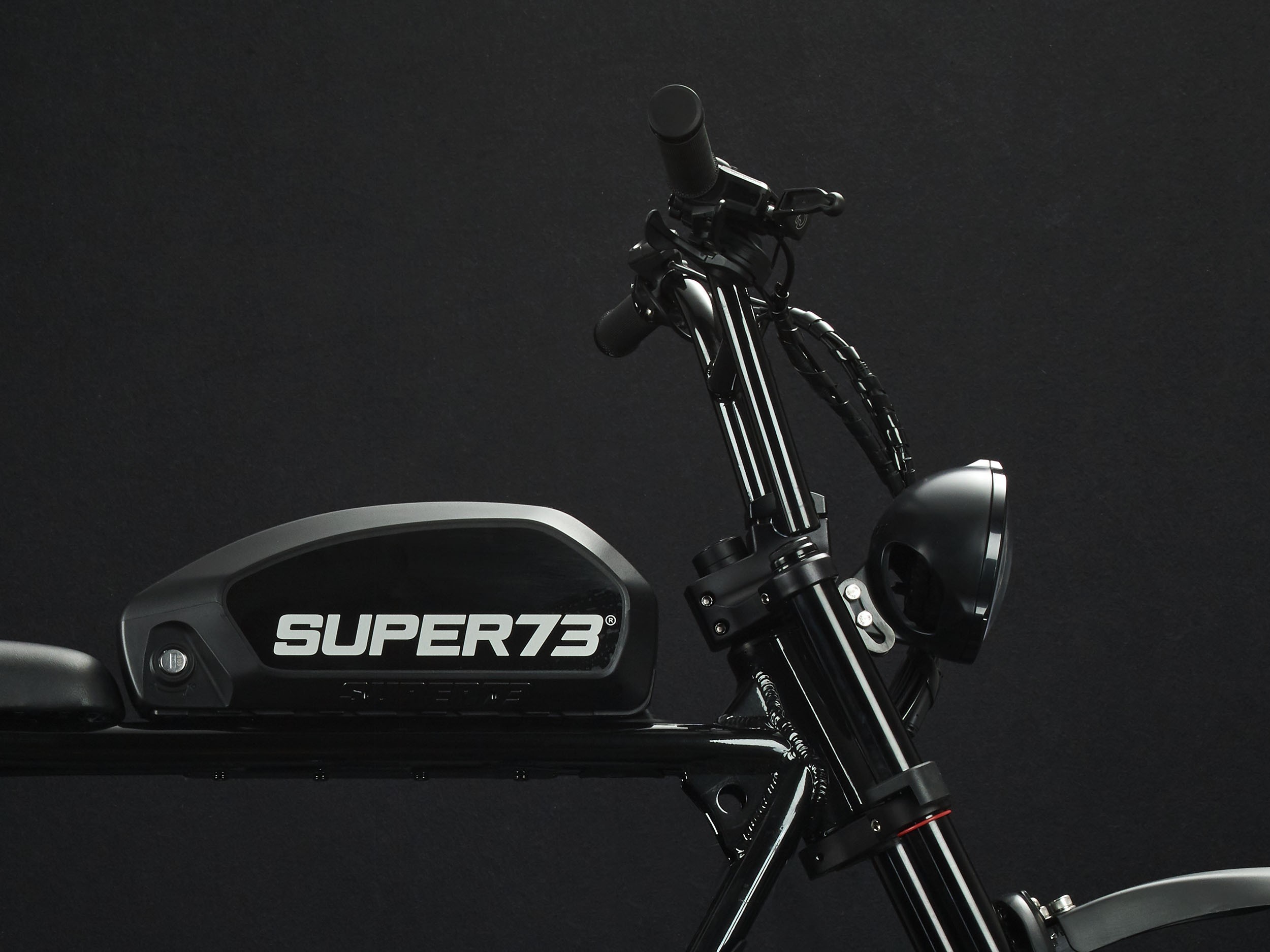 SUPER73-S2 Galaxy Black